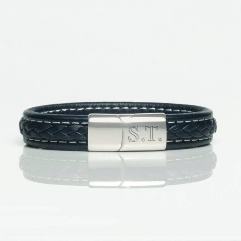 Brown-Quilted-Style-Leather-Bracelet-front-engraved