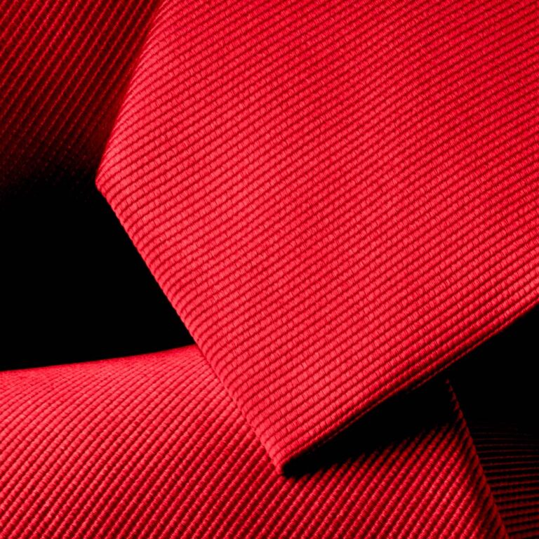 cherry-ribbed-tie