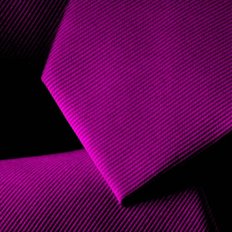 purple-ribbed-tie